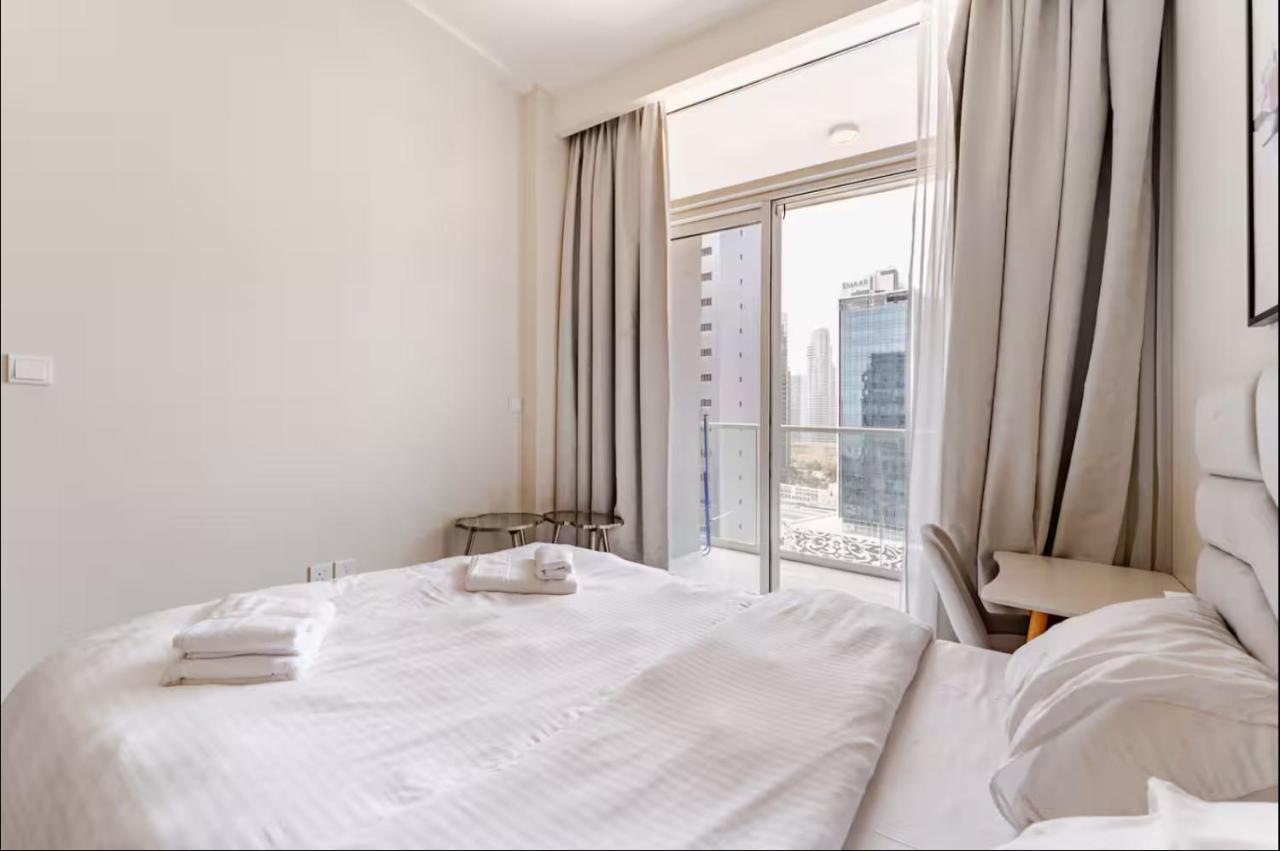 Elegant 1BR Apartment at DAMAC Vera in Business Bay - 2