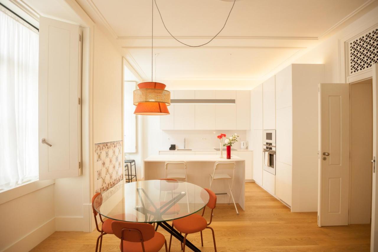 FLH Downtown Central Minimalist Apartment - 5