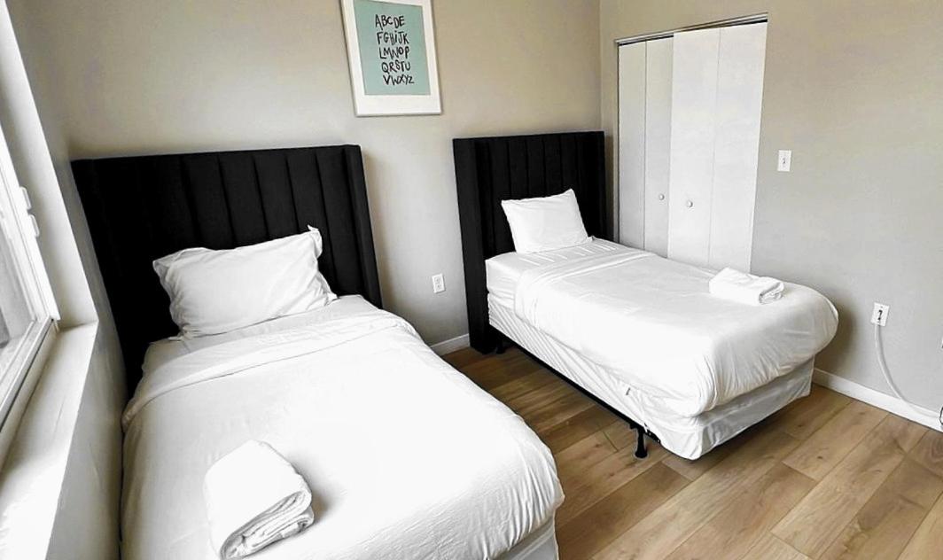 Free Parking 15 Min to Hard Rock Stadium - 5