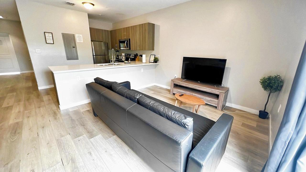 Free Parking 15 Min to Hard Rock Stadium