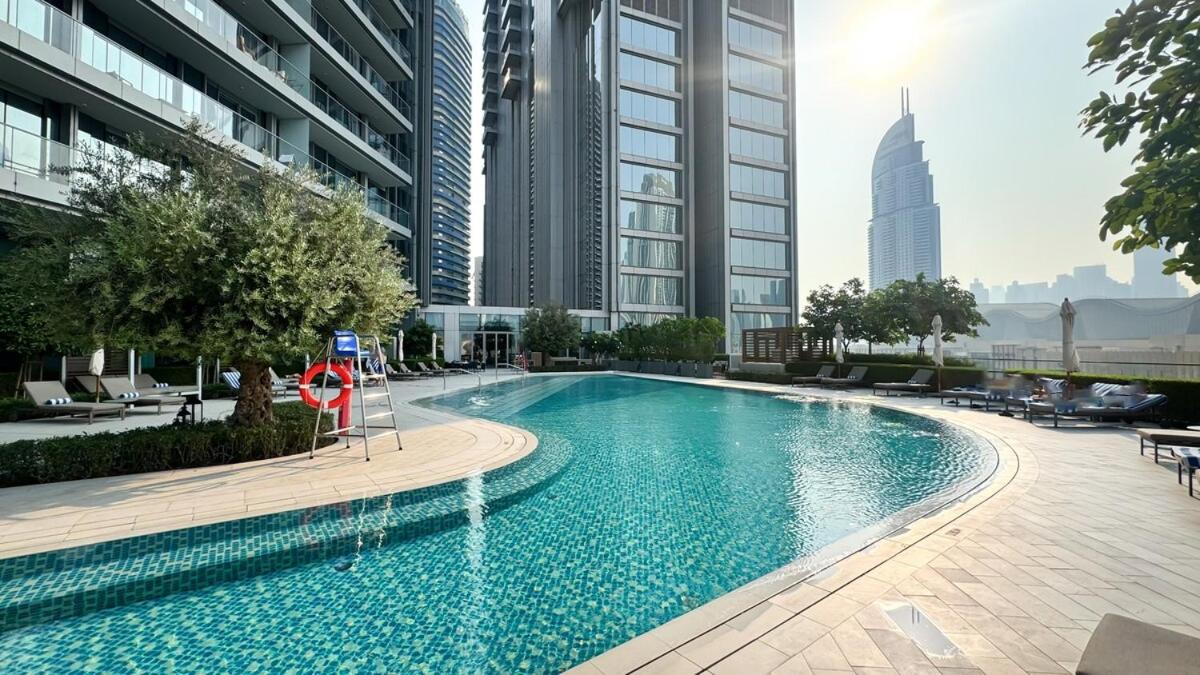 2 Bedroom Luxury Burj Khalifa & Fountain View Connected to Dubai Mall - 4