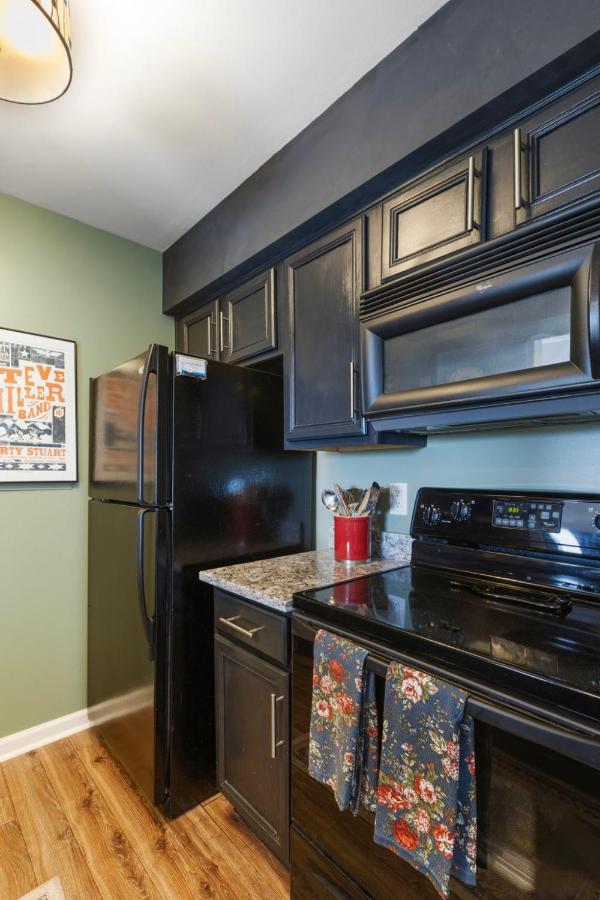 Downtown Nashville Riverfront Unit 820 - 4