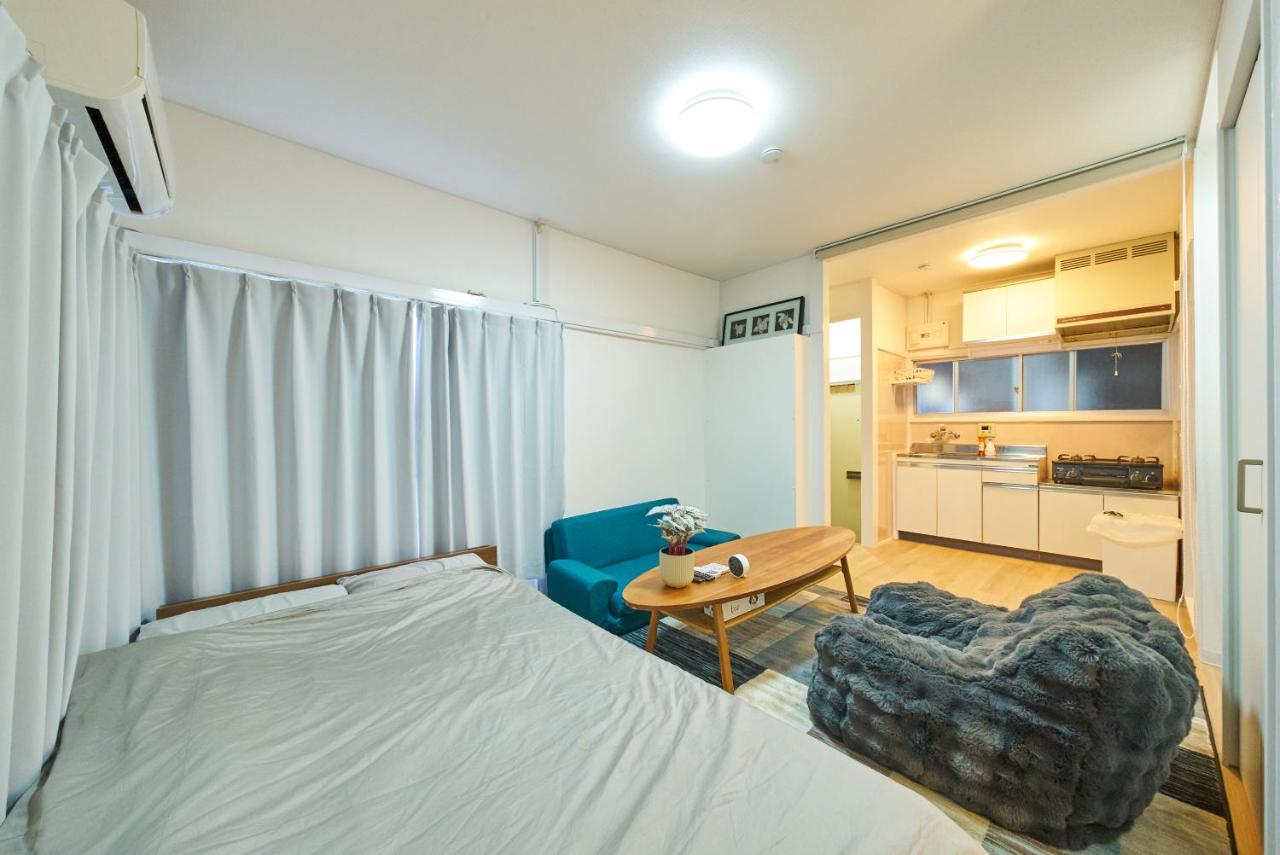 11 Under the Moon Shin-Okubo Station 3 minute walk - 4