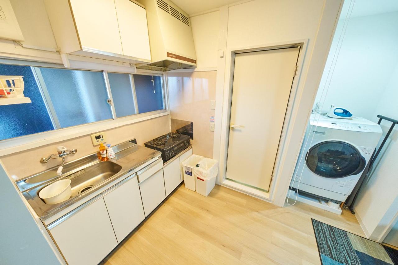 11 Under the Moon Shin-Okubo Station 3 minute walk - 3