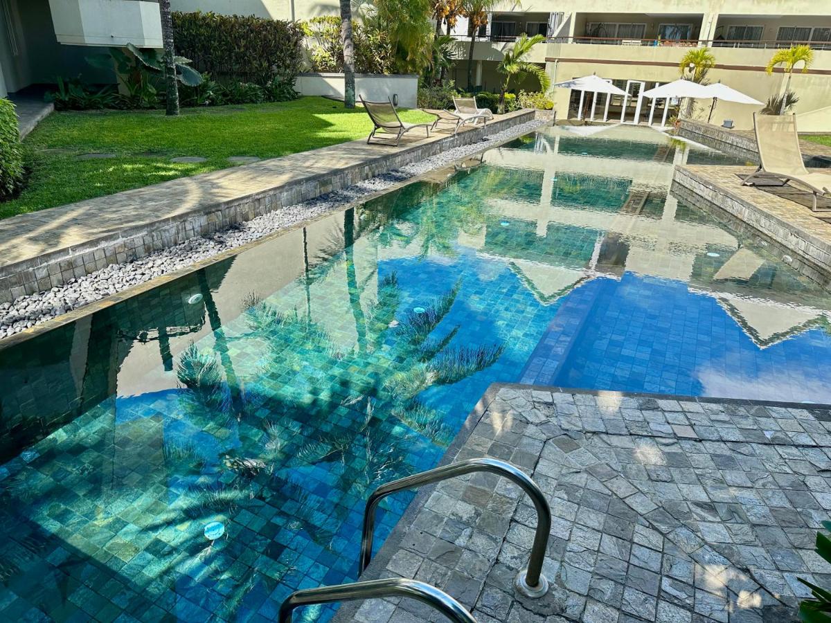 Spacious Two-Bedroom Apartment by the Beach - 4