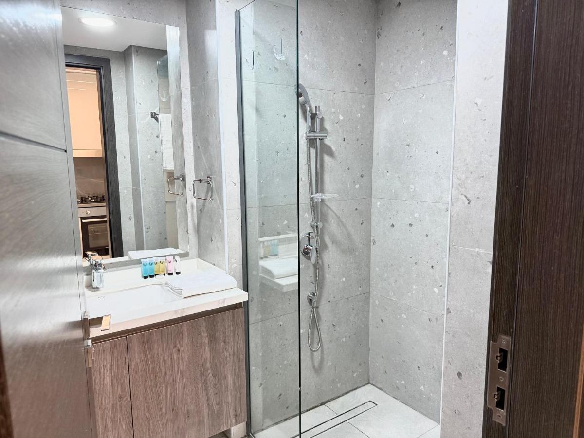 Modern studio in the centre of Dubai - 3