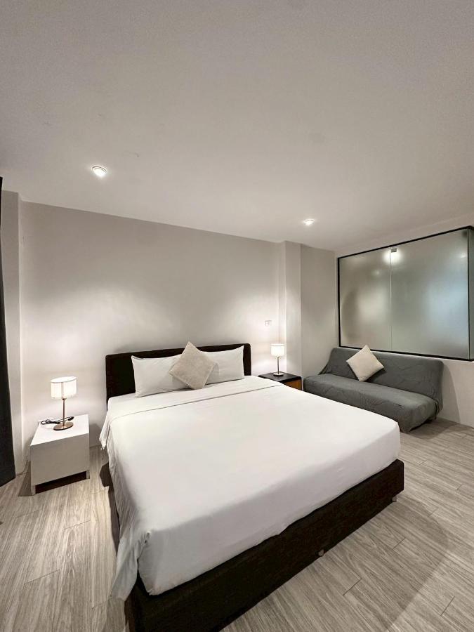 Studio F Sukhumvit - 2