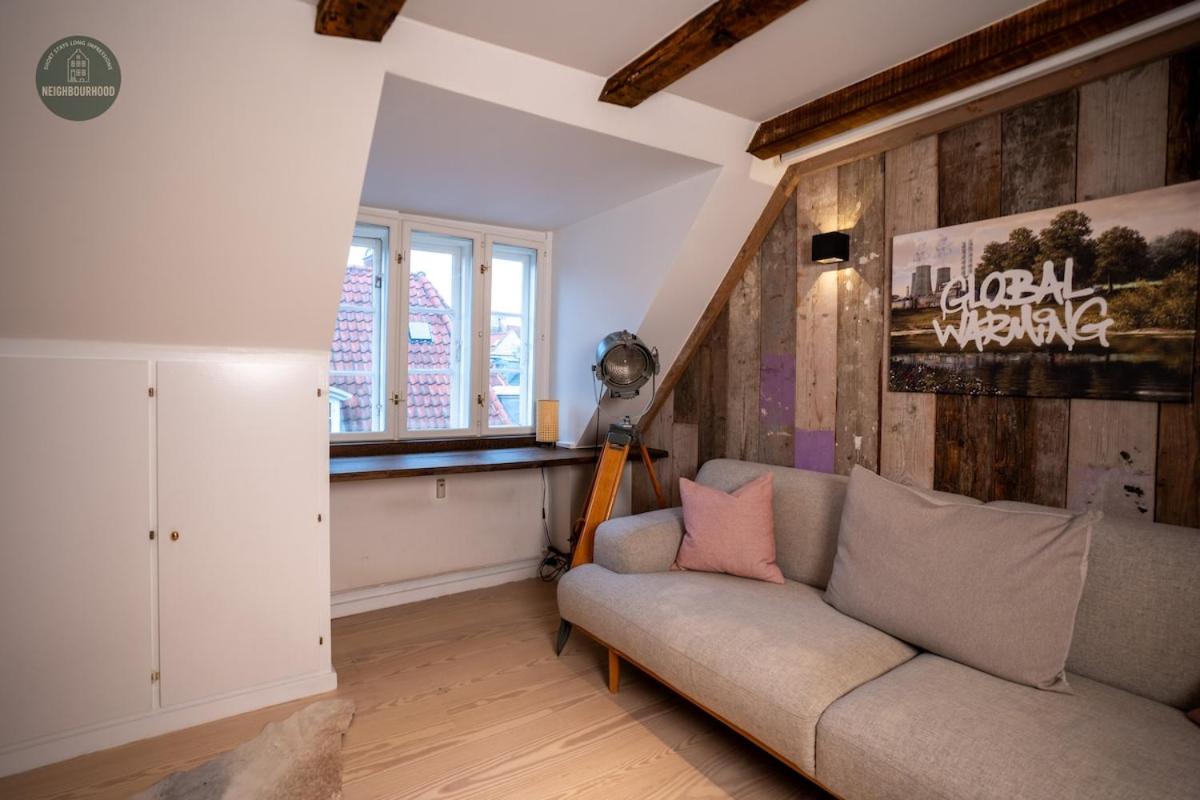 2BR Historic Penthouse Apartment Central Copenhagen - 3