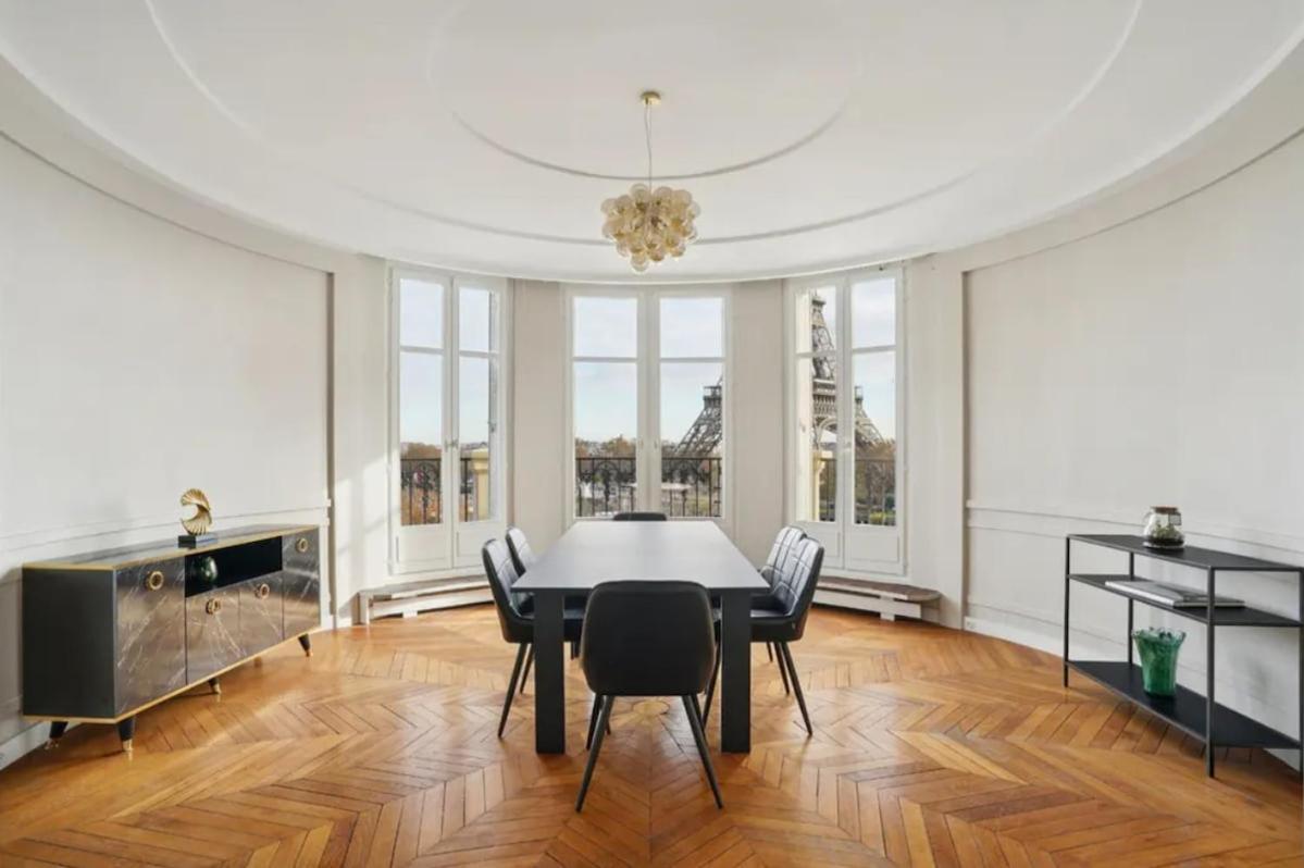 View on Eiffel Tower Seine and Main Monuments - 4