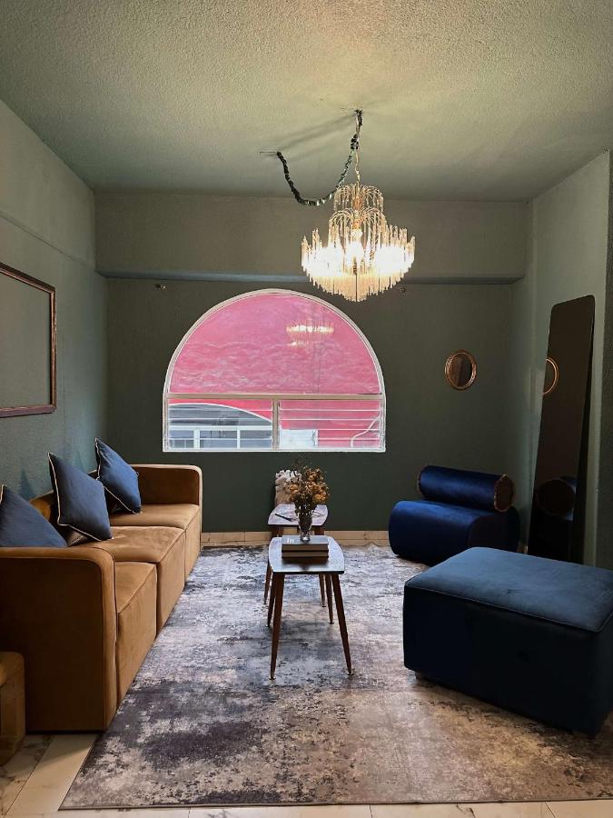 161-2D A One-Bedroom Artistic Refuge - 3