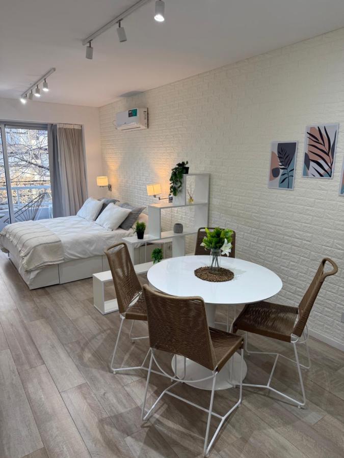 Vivi Palermo Hollywood Movistar Arena Embajadas - 2