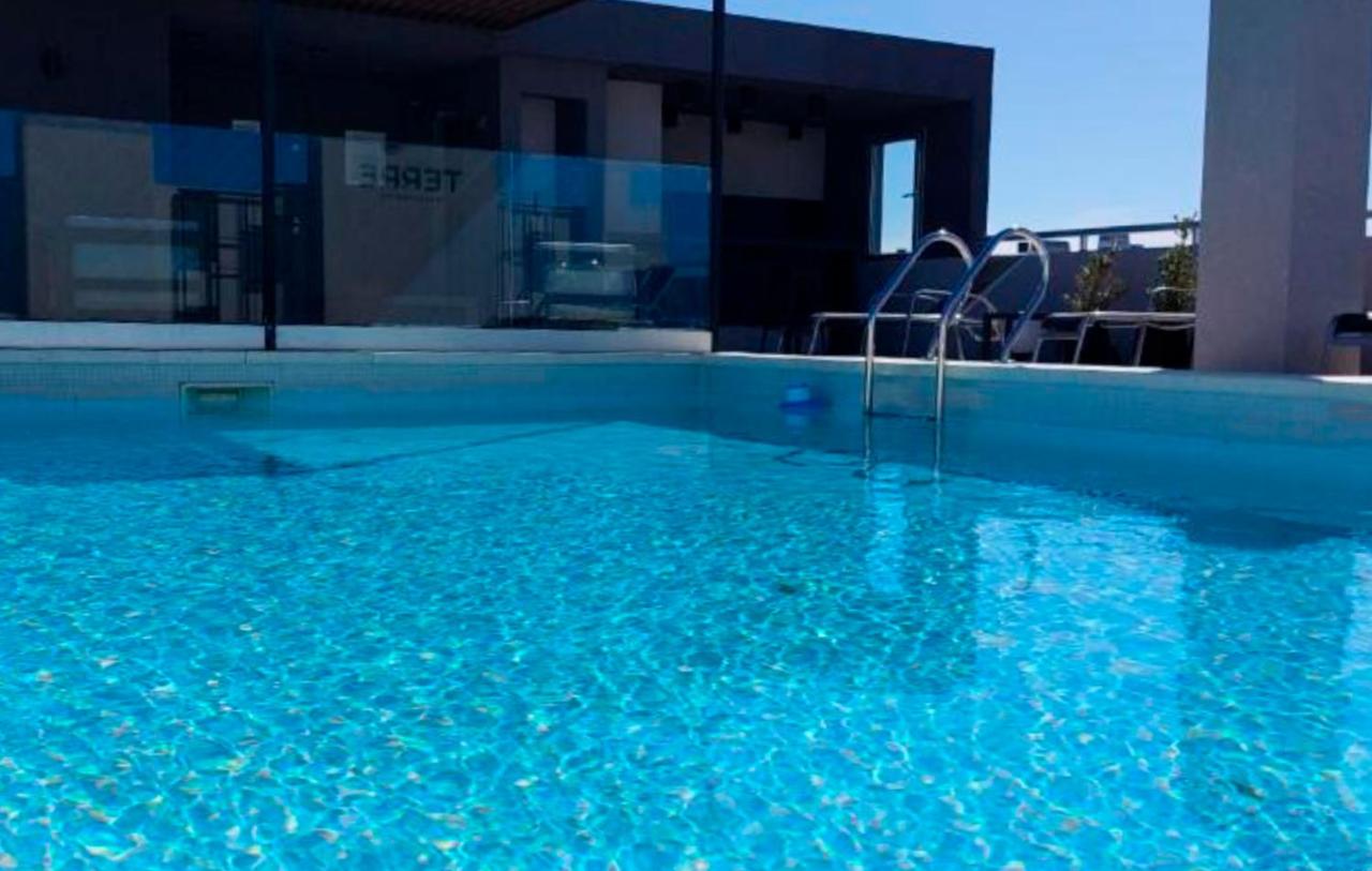 Vivi Palermo Hollywood Movistar Arena Embajadas - 4