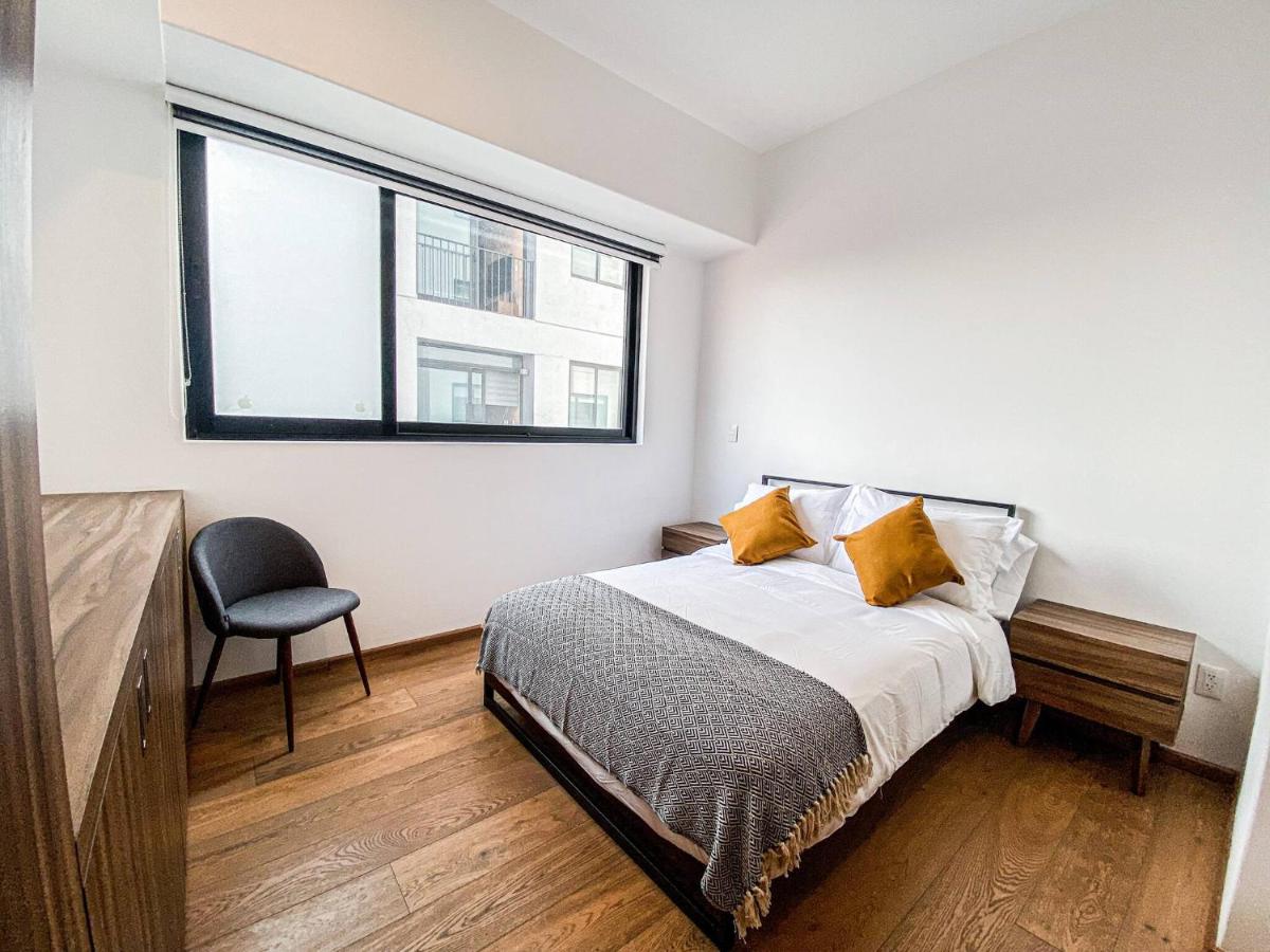 Luxurious and centric 3BD with pool and gym - 2