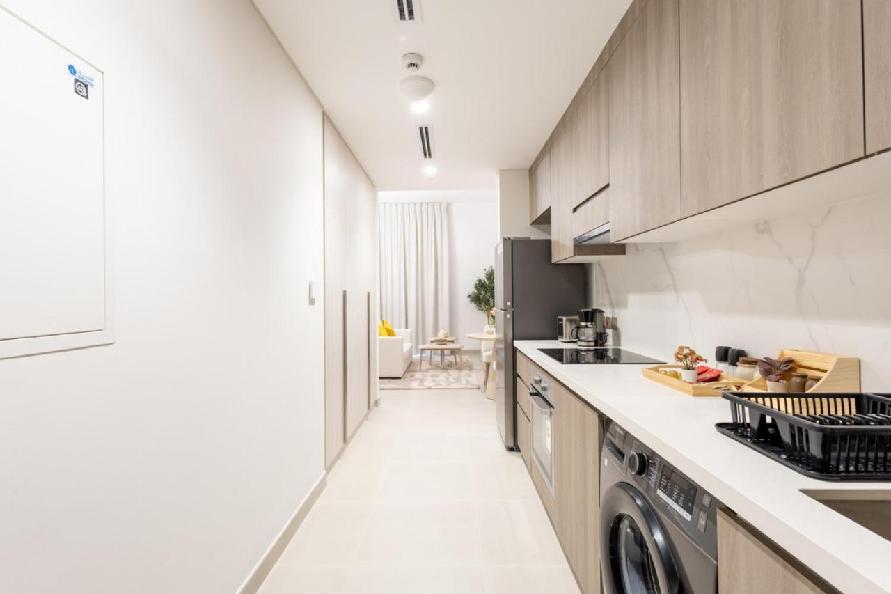 Elegant Studio Near Yas Mall and Ferrari World - 3