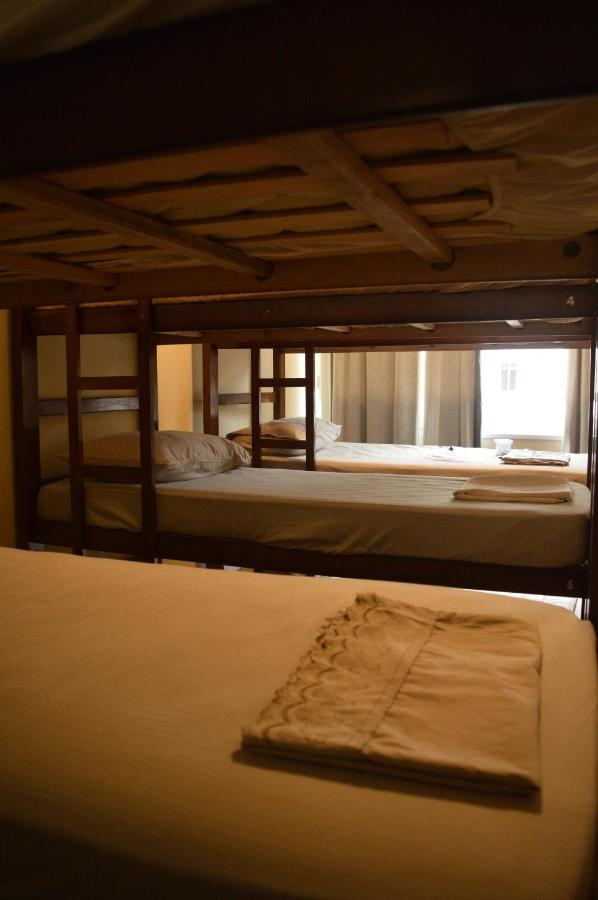 Hospede-se em Copacabana - Apto Compartilhado ou Inteiro Privado- Ate 17 pax - 2