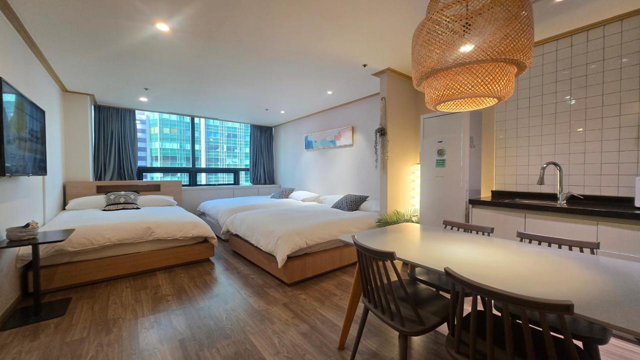 Oasis Hongdae Central - 5