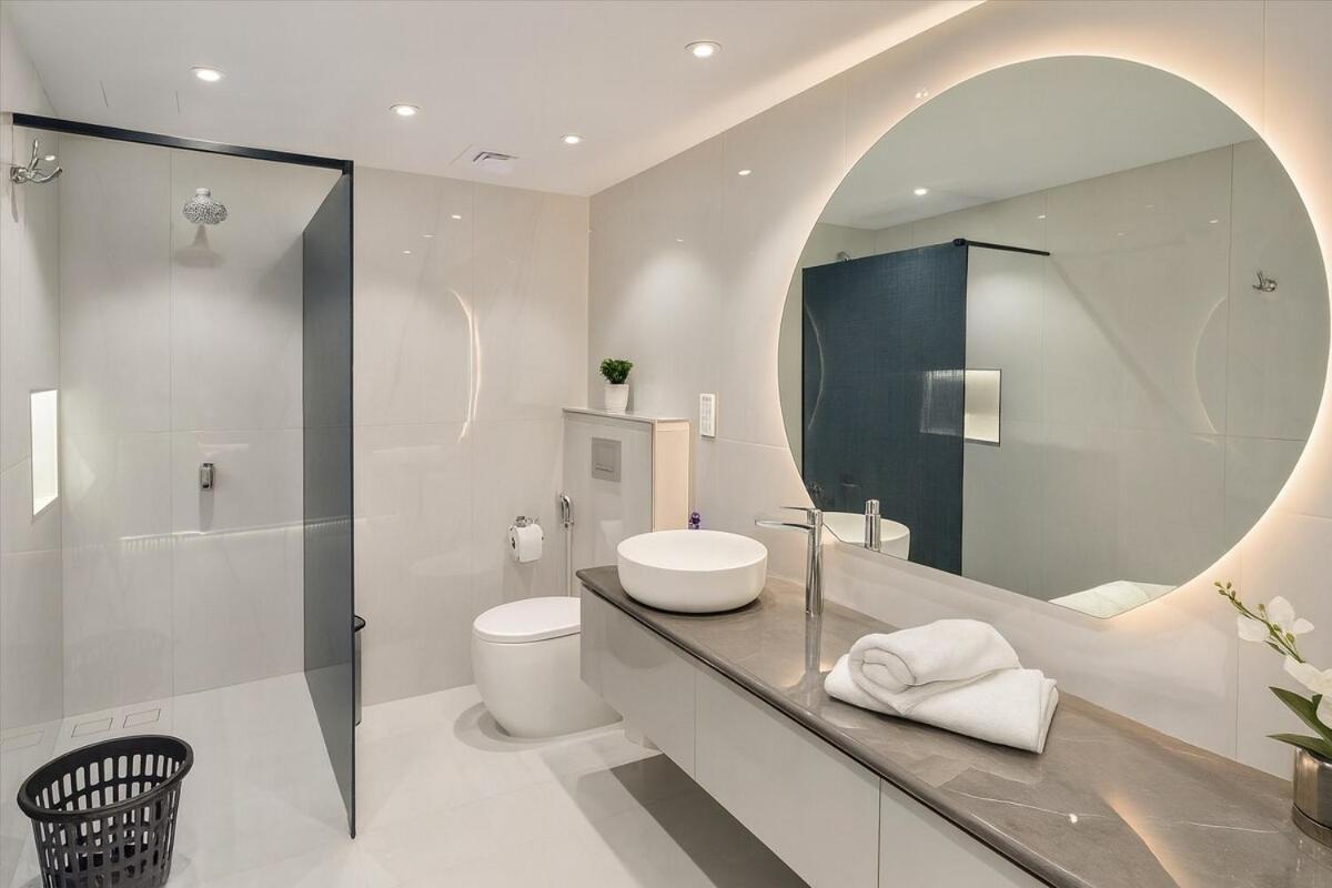 Luxury Marina View 2BR Apartment for 6 - 3