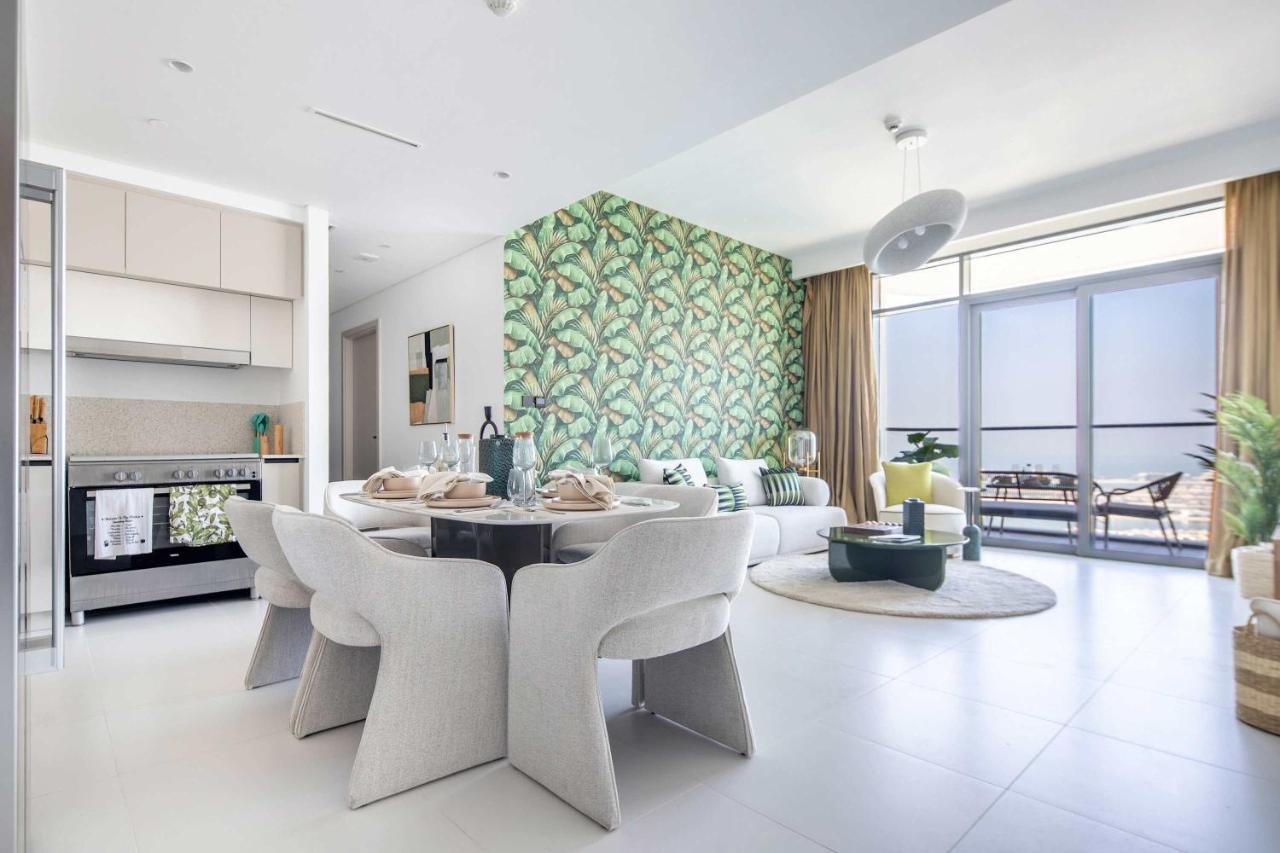 Frank Porter - Marina Vista Tower 2 - 5