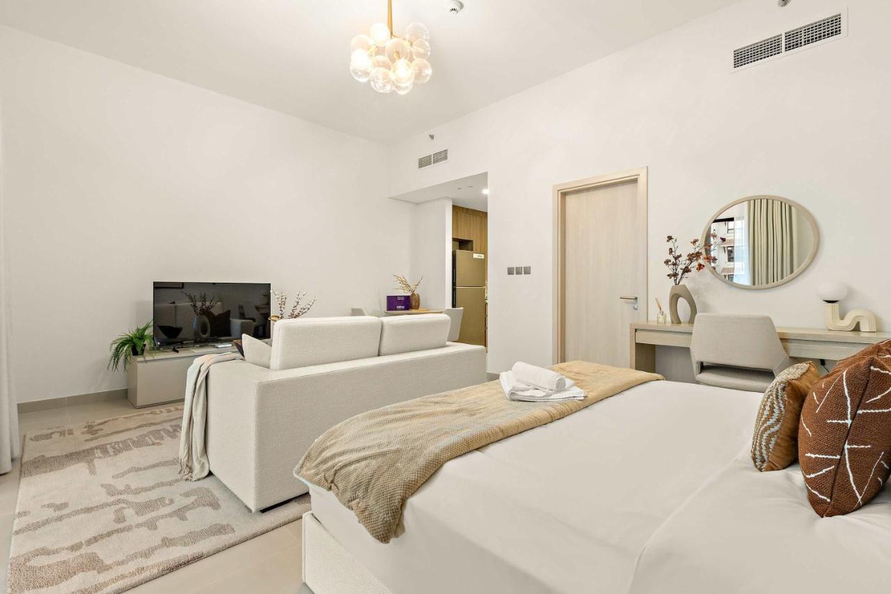 Silkhaus Vacation Homes Signature Studio Stay in Yas Island - 4