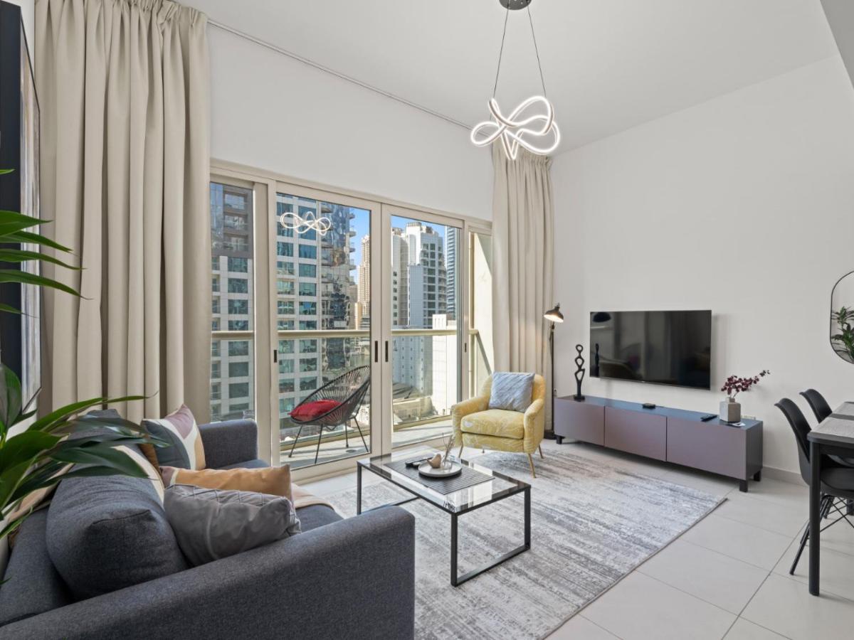 Prime Luxe 1BR w SofaBed -Sleeps 4 - In Marina View