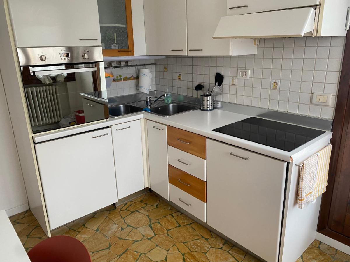 Attic Mestre Station no lift - 2