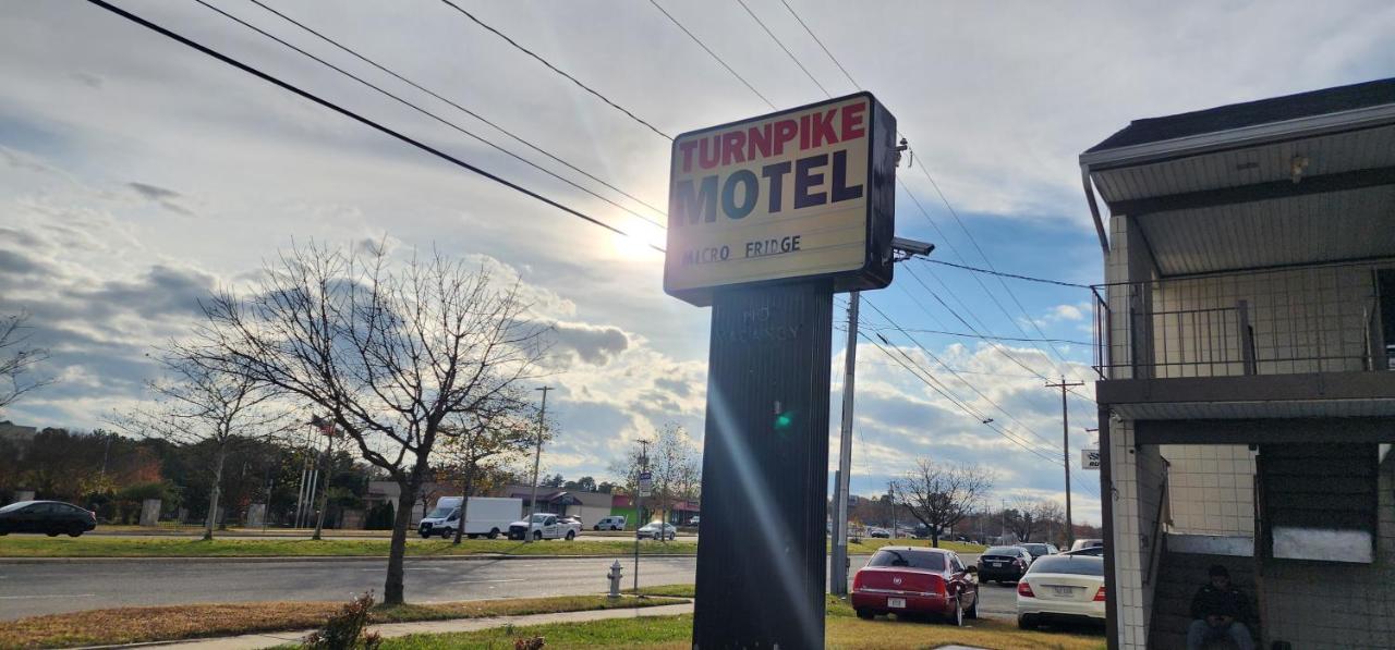 Turnpike Motel — photo 11