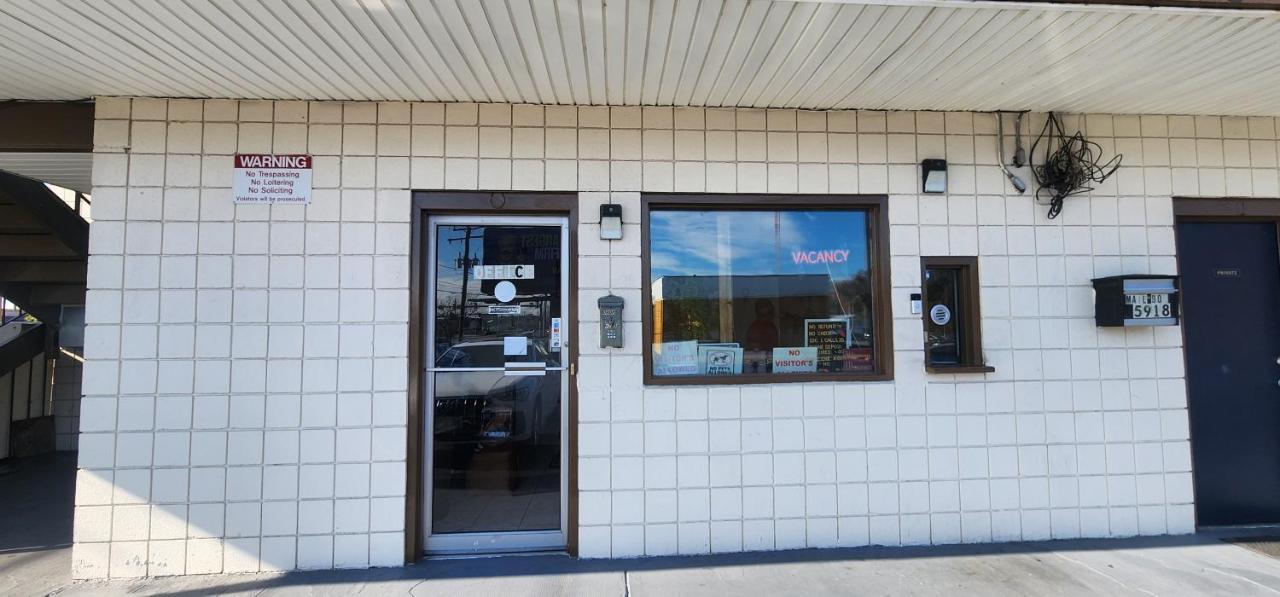 Turnpike Motel — photo 15