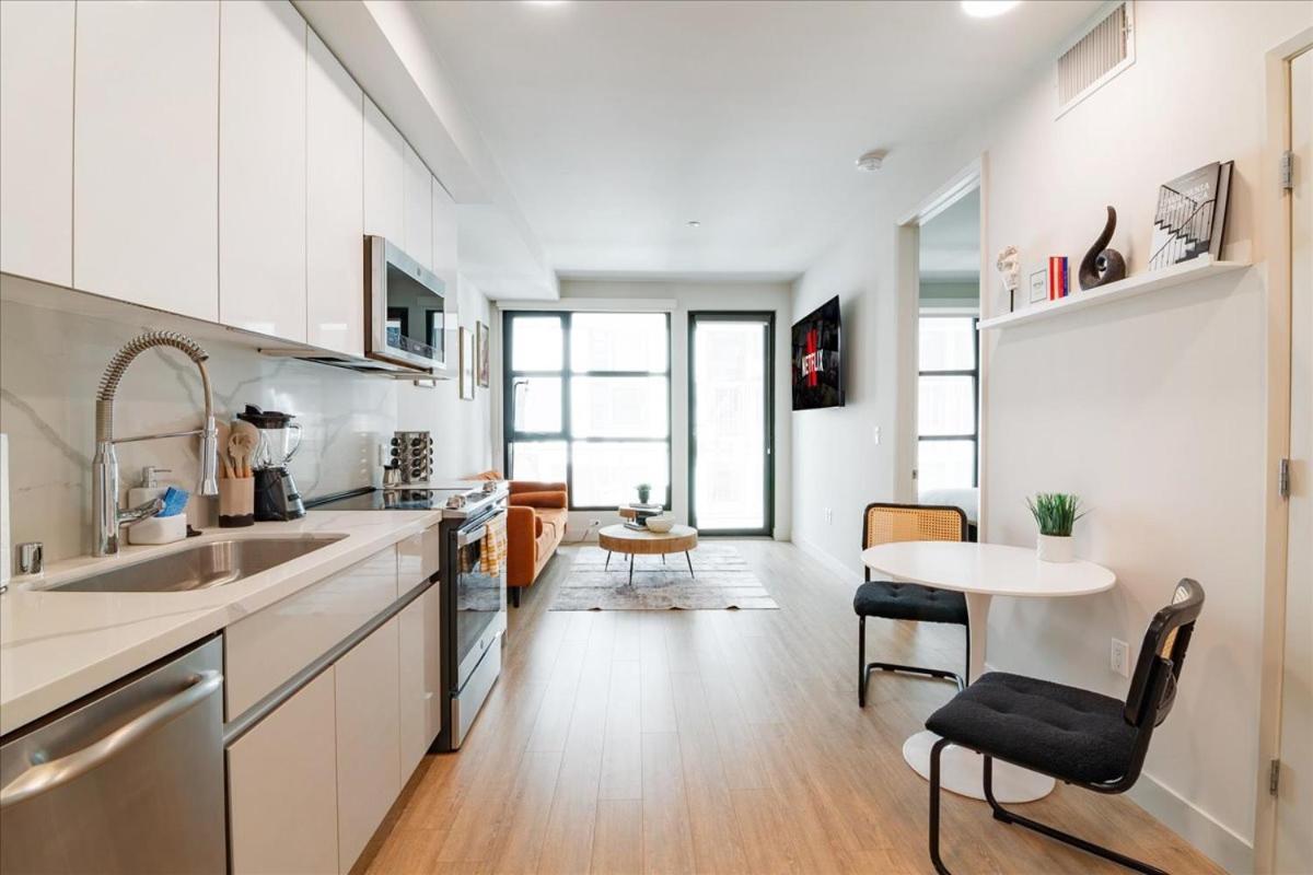 Santa Monica 1BR apt with Parking - 4