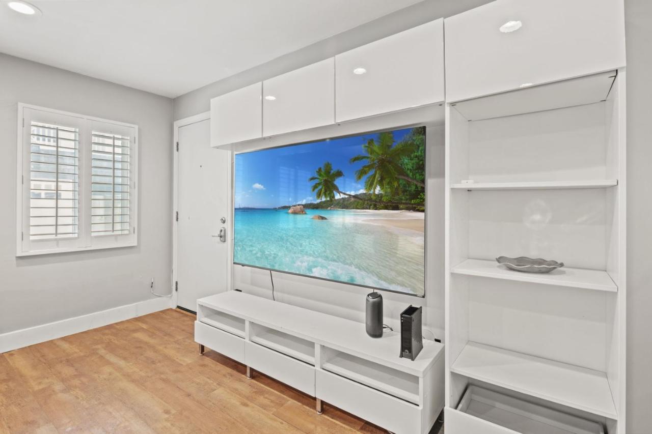 Modern 1BR • Steps to Venice Beach - 5