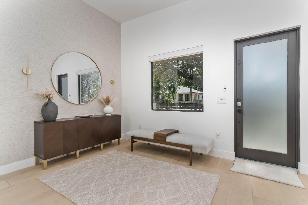 Luxury Miami Oasis with Heated Pool and BBQ Grill - 5