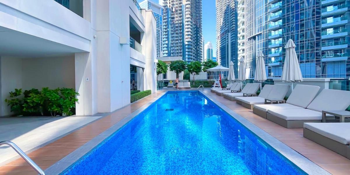 Luxury in Dubai 2 bedroom apartment with balcony - 4