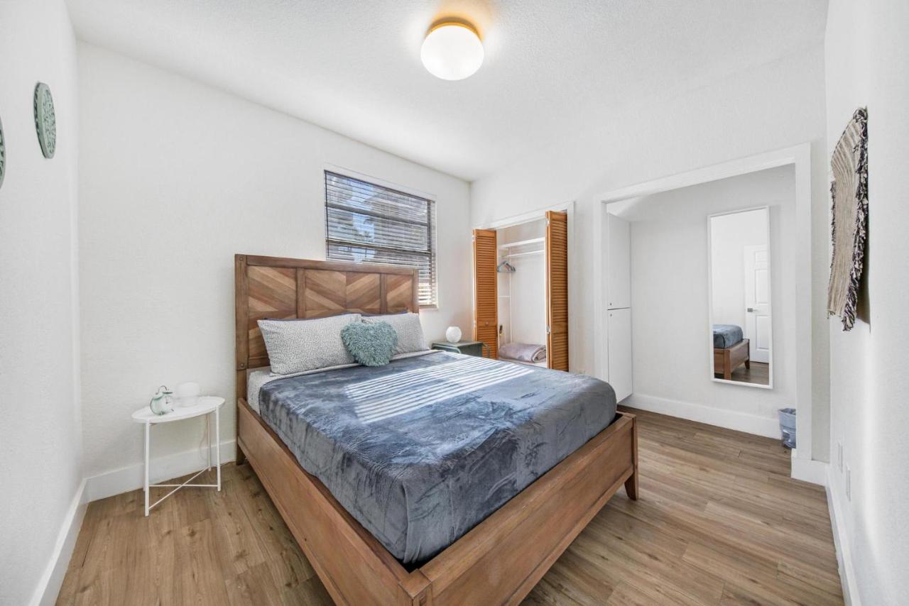 Retro Miami RareFREE Parking 1 Min to Beach - 2