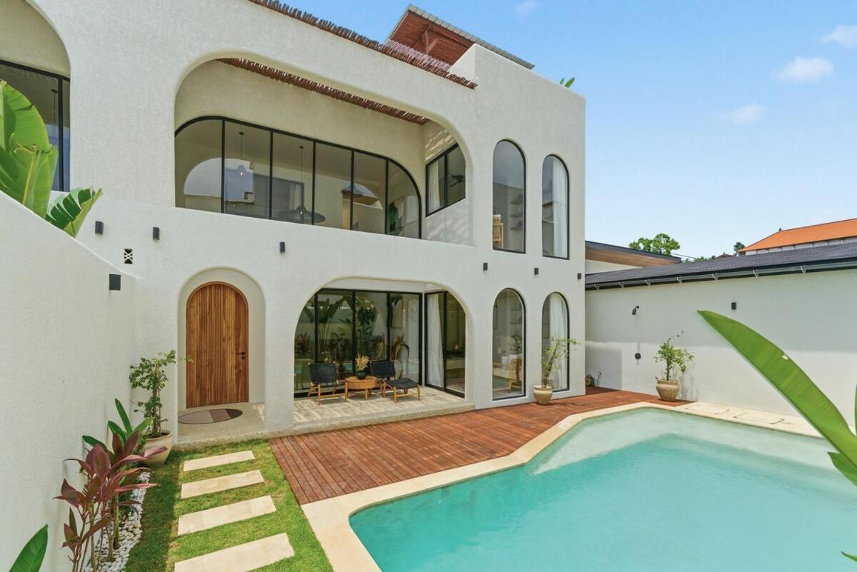 Nusa Loft Villa 3BR with Rooftop Space In Uluwatu - 4