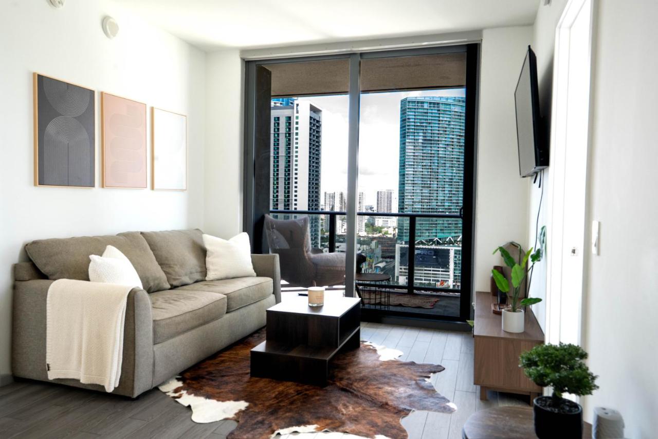 Downtown Miami 2BR Retreat - Walk to Bayside & Port - Sleeps 6 - 3