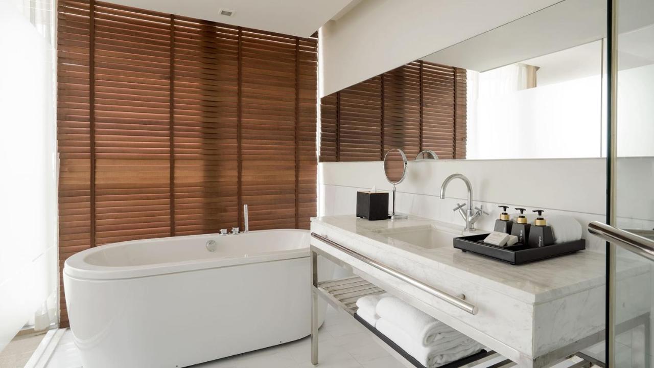 JC Kevin Sathorn Bangkok Hotel - 3