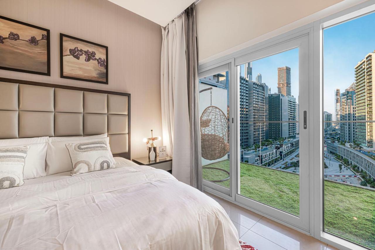 High Floor Balcony Suite 8 mins to Burj Khalifa - 2