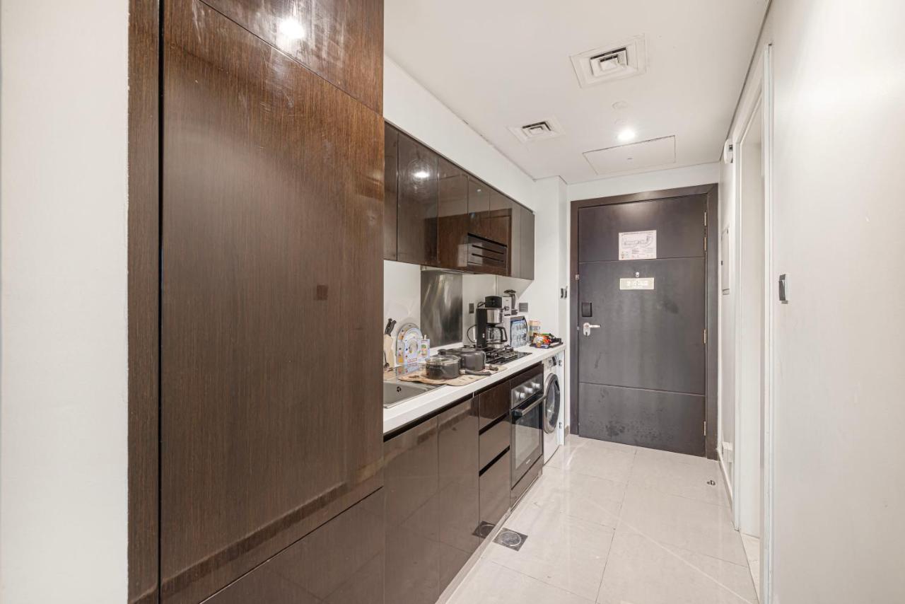 High Floor Balcony Suite 8 mins to Burj Khalifa - 5