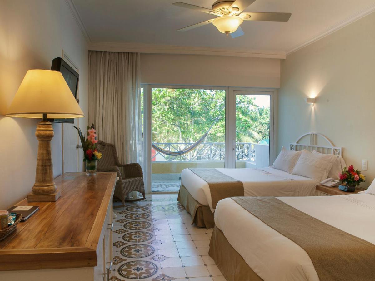 Hotel Las Americas Casa de Playa photo
