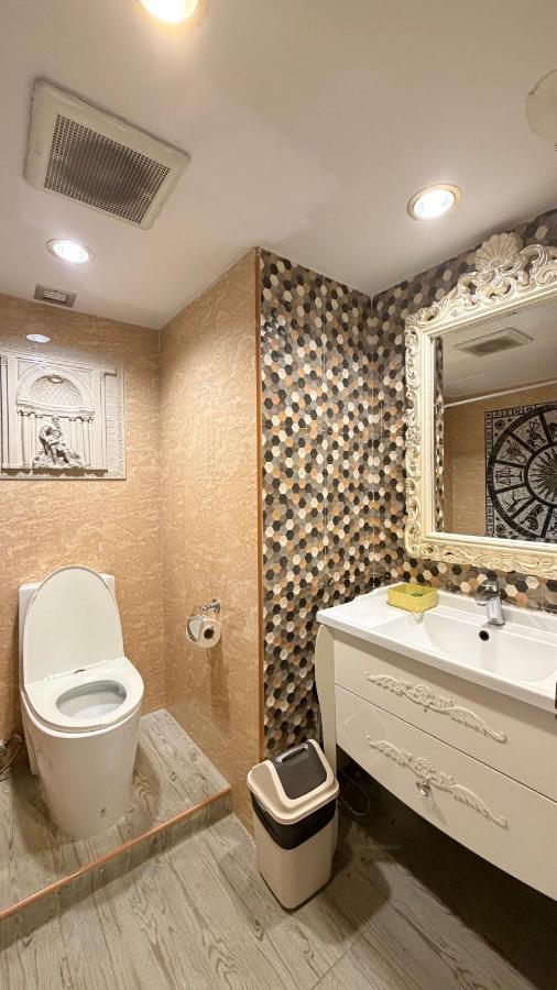 Omni Tower Nana Bangkok - Serviced Apartment on Sukhumvit Soi 4 - 5