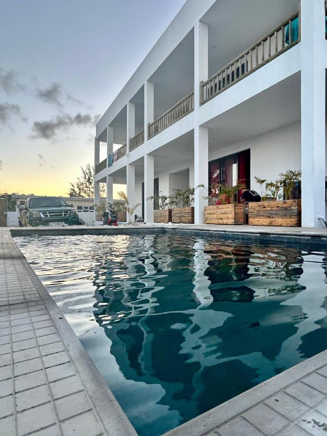 Arc En Ciel Apartments - 2