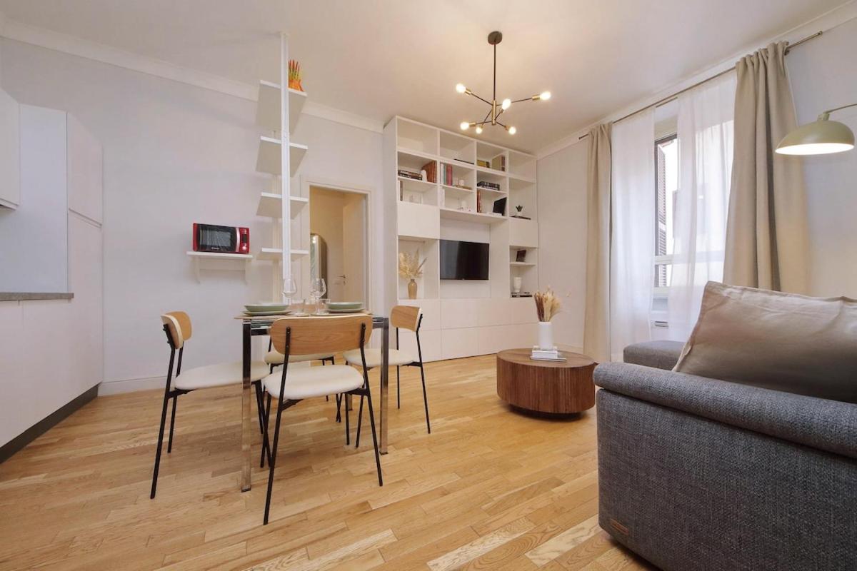 200M from the Station Deluxe Boho Oasis - 5