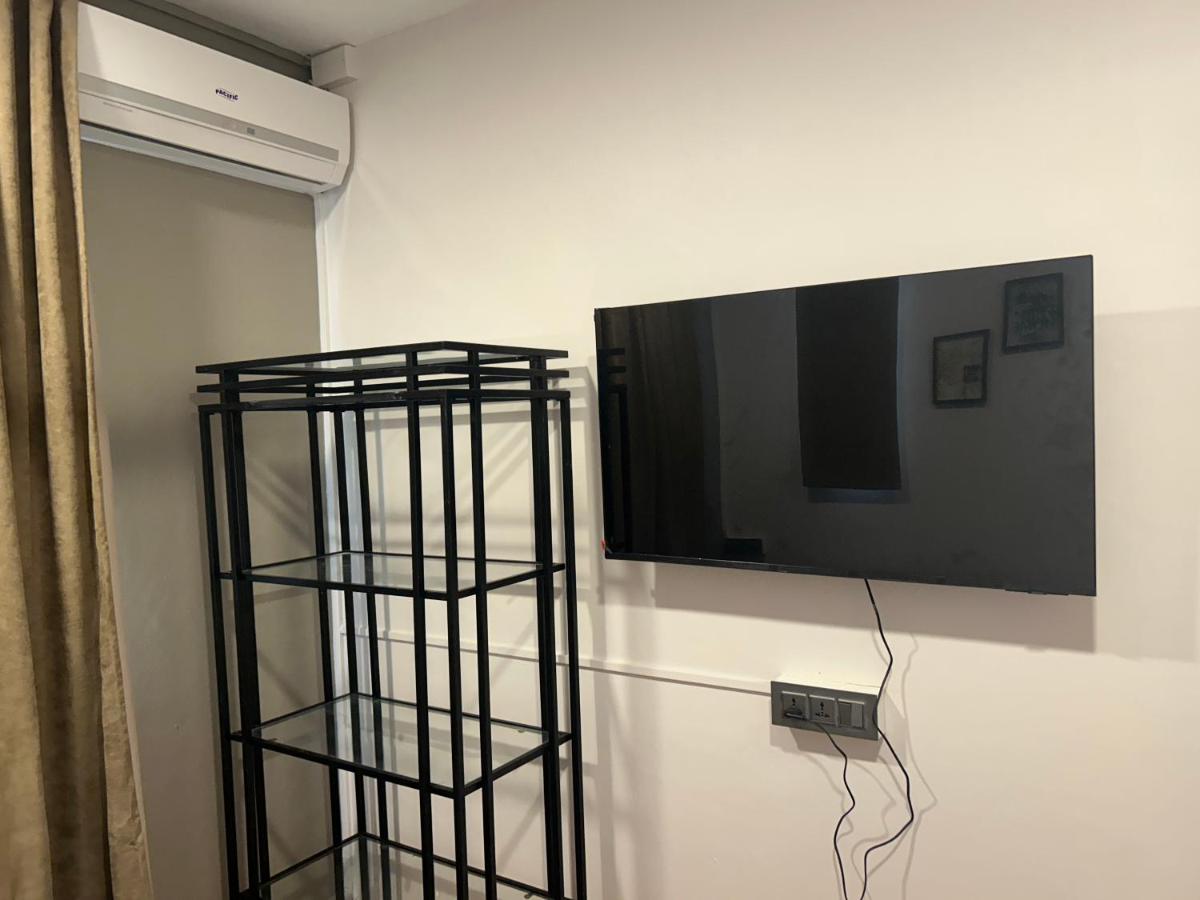 Aqua Aura 2 Bedroom Apartment Pereybere - 2