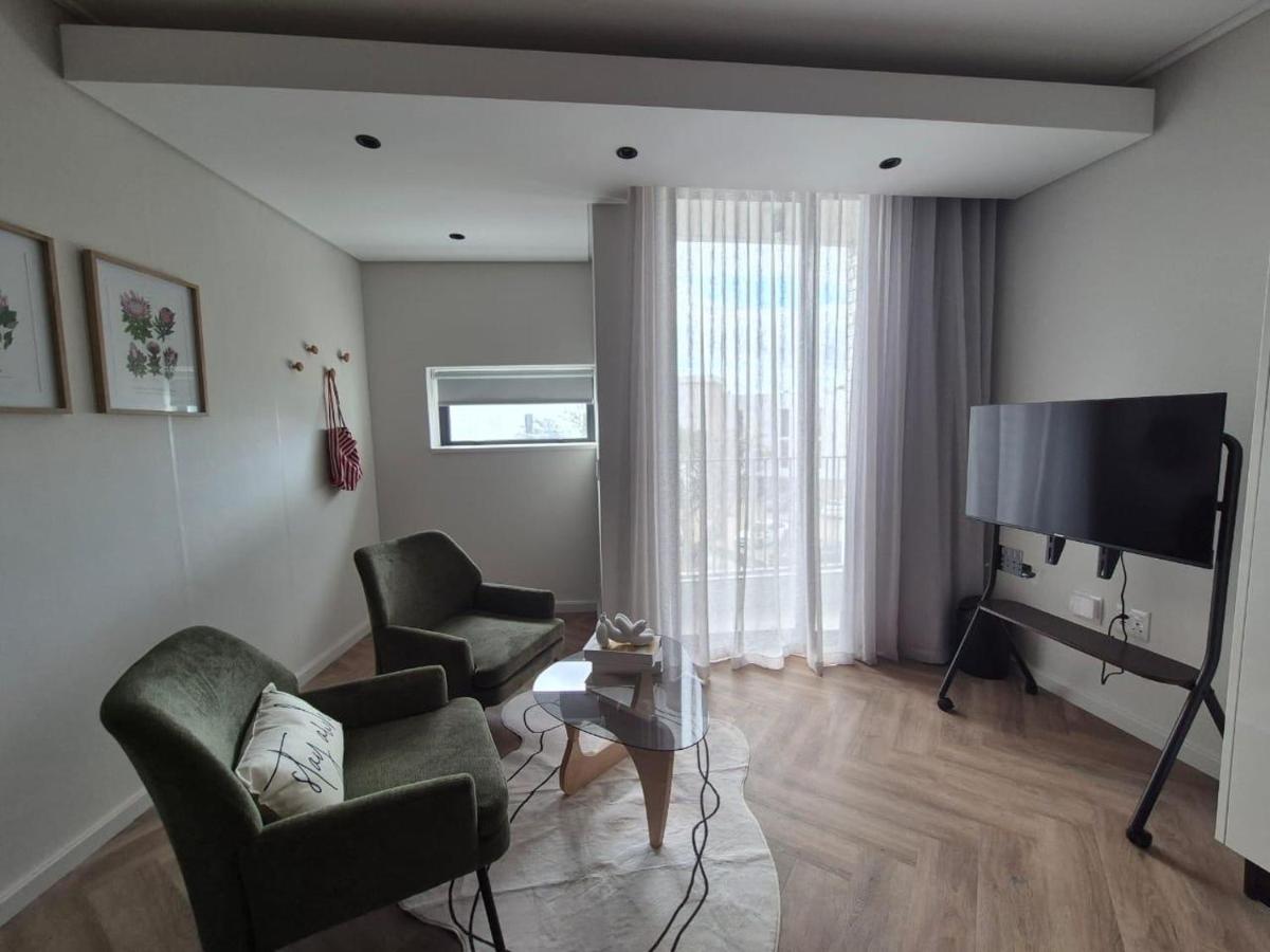 Trendy Studio Apartment in On Park - 2