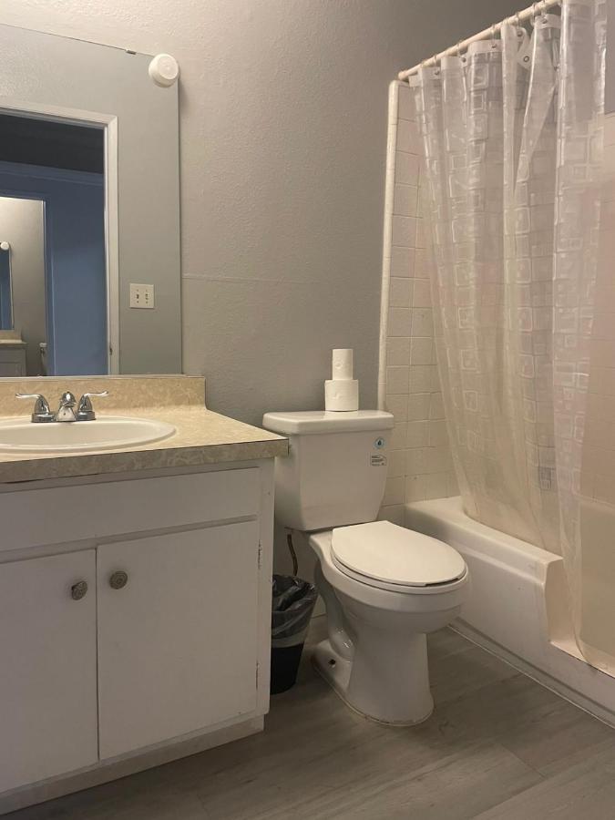 3 beds Apart in Beverly Hills - 3