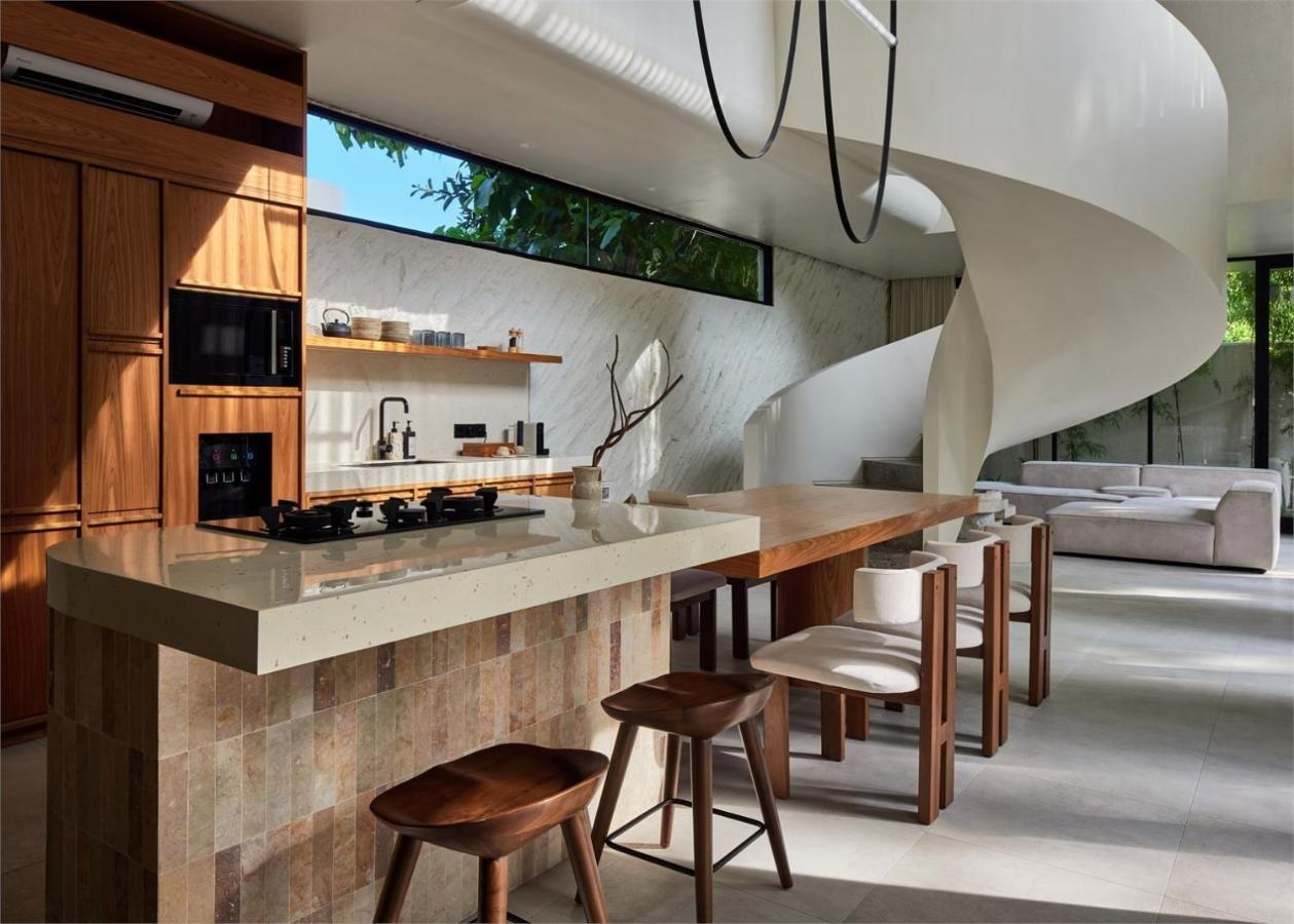 Lyvin Bingin Villas - 3