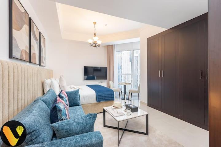 Vogue Vacation Homes, Business Bay Court Tower close to Downtown Burj Khalifa and Dubai Mall, Studio Apartment with Canal view - 3