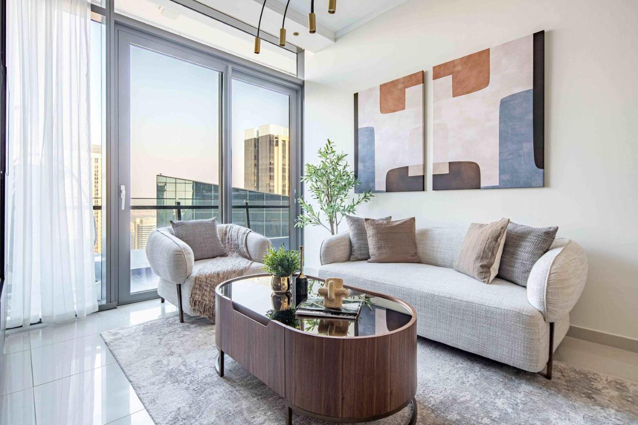 Frank Porter - Silverene Towers - 4