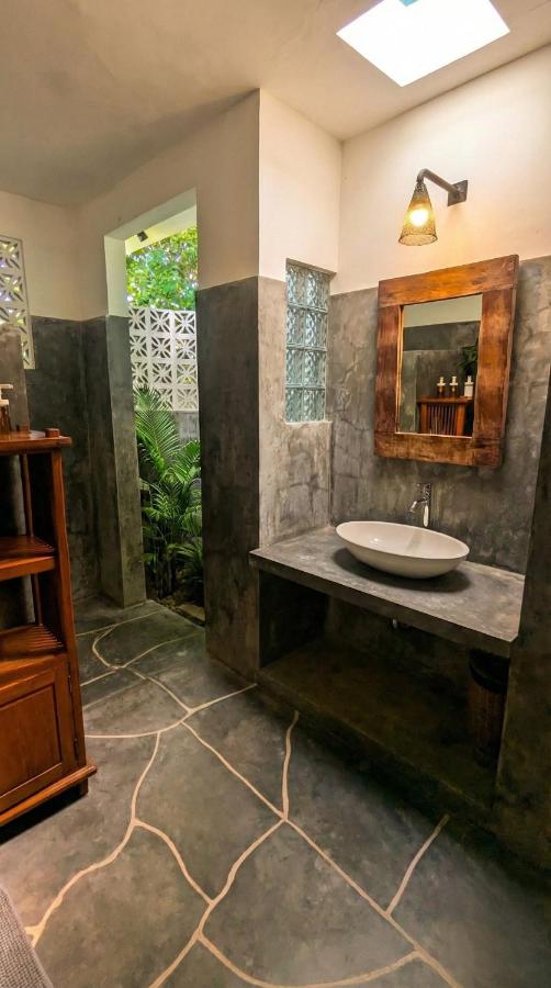 Uluwatu Surf Ranch - Ocean View Hacienda - 3