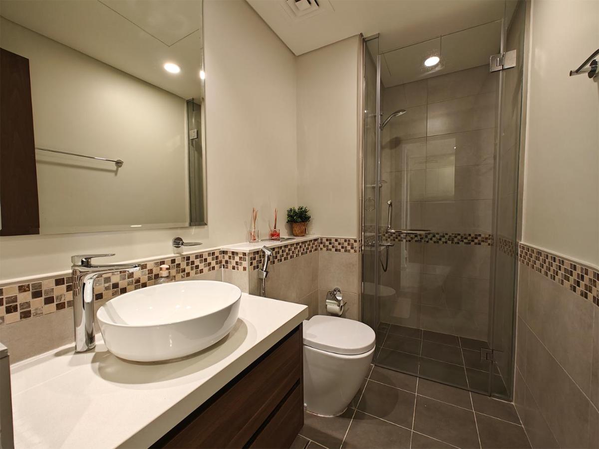 Centrally Located 1 BR in Damac Reva - 7 Min walk to Dubai Mall - 3
