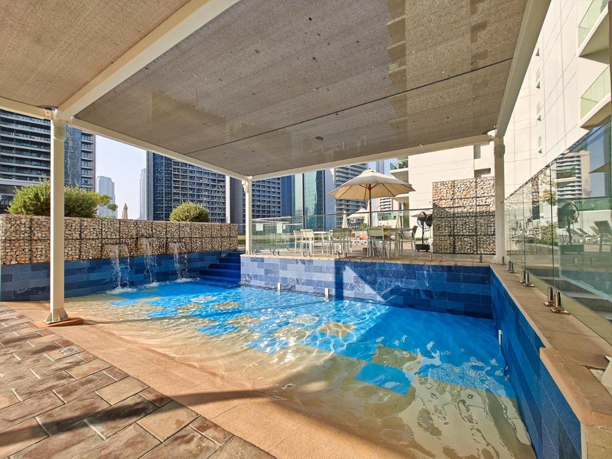 Centrally Located 1 BR in Damac Reva - 7 Min walk to Dubai Mall - 4